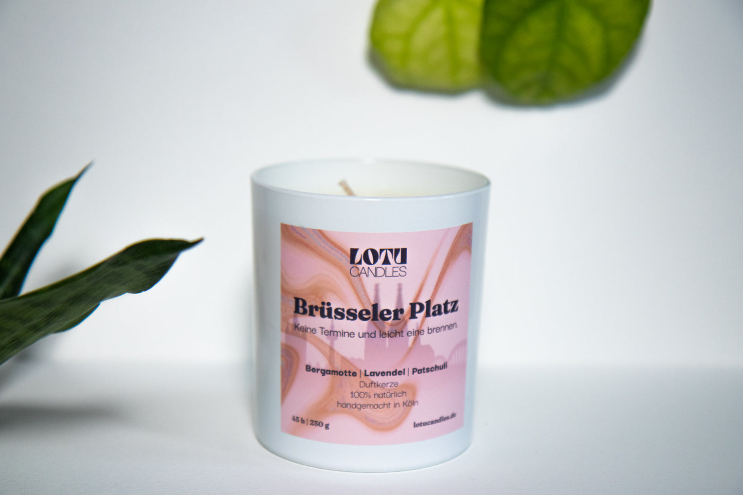 Brüsslerplatz LOTU Candle | Bergamotte | Lavendel | Patschuli