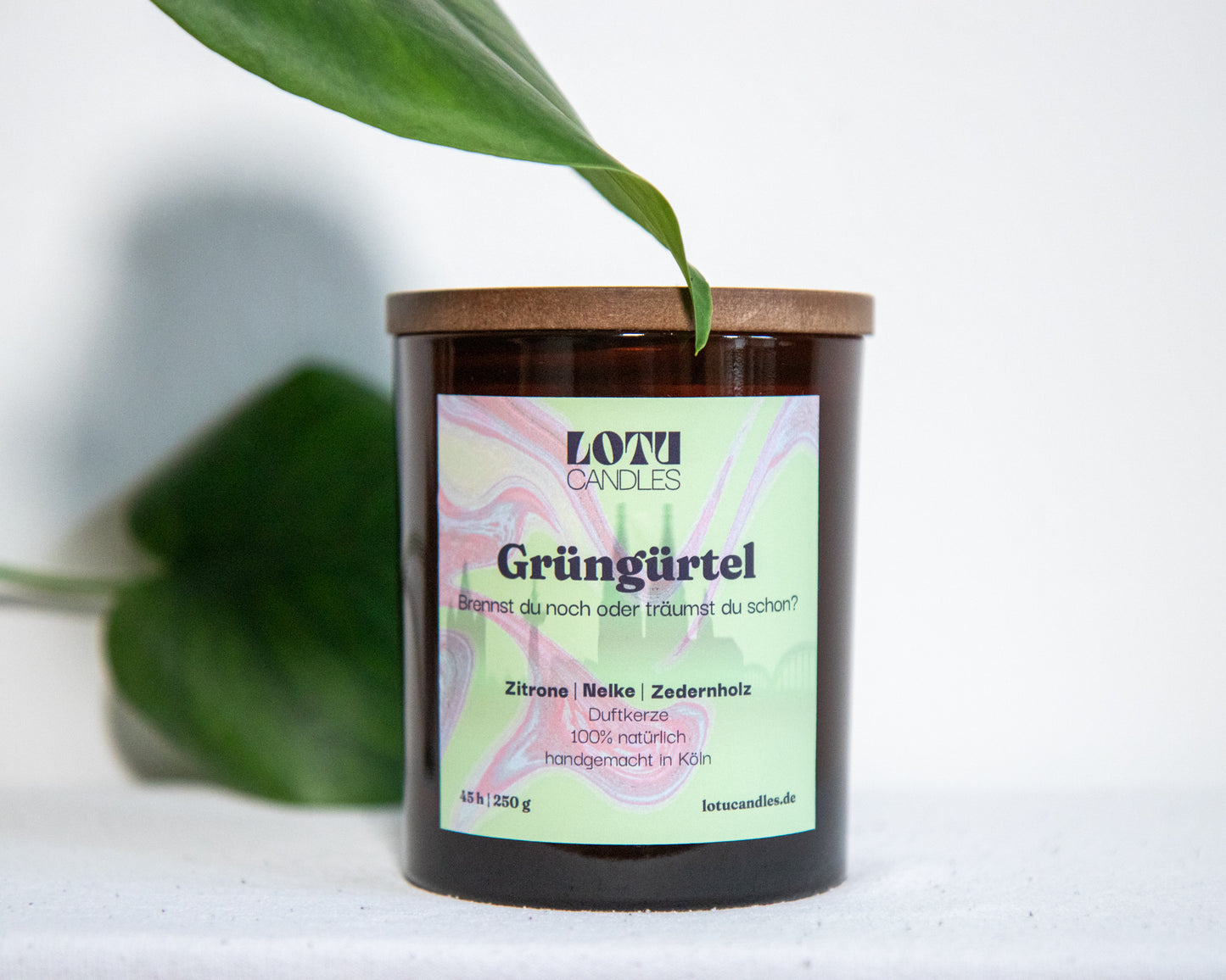 Grüngürtel LOTU Candle | Zitrone | Nelke | Zedernholz